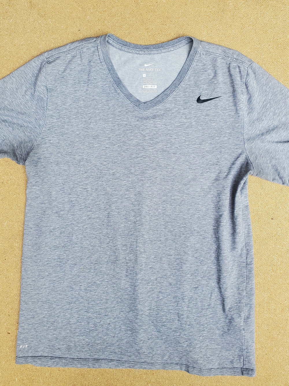 Nike Men’s Heather Light Gray V-Neck Performance Tee